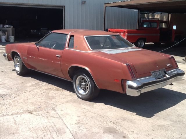 1976 Burgundy Oldsmobile Cutlass Coupe