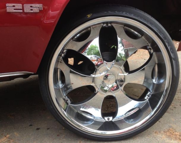 1976 Burgundy Oldsmobile Cutlass Coupe