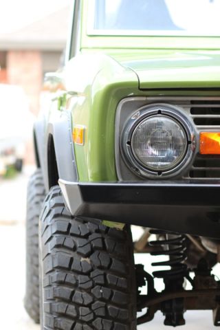 1976 Army Green Ford Bronco SUV