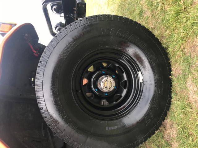 1976  Tricolor atomic orange pearlescent metallic paint Toyota Land Cruiser  Two door hardtop coupe w/ removable shell