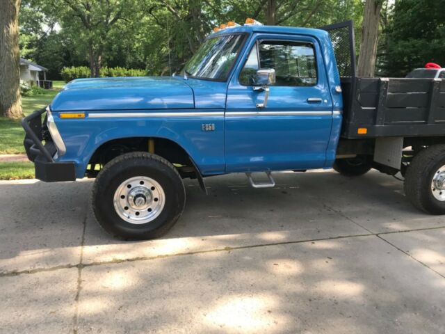 1976 Blue Ford F-250 Standard Cab Pickup