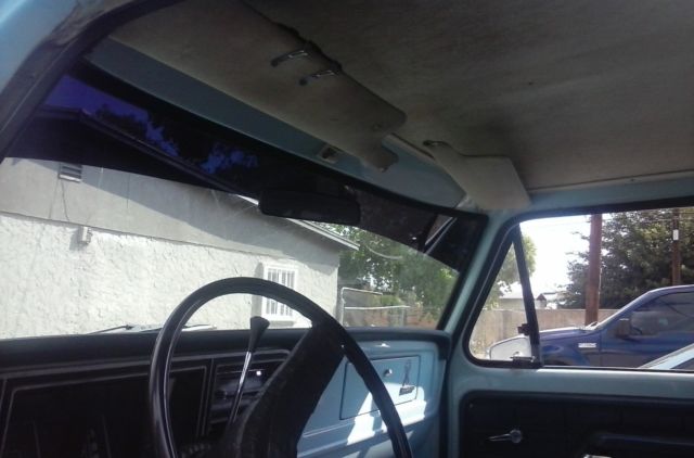 1976 sky blue Ford F-250