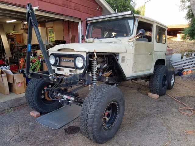 1976 Tan Toyota Land Cruiser