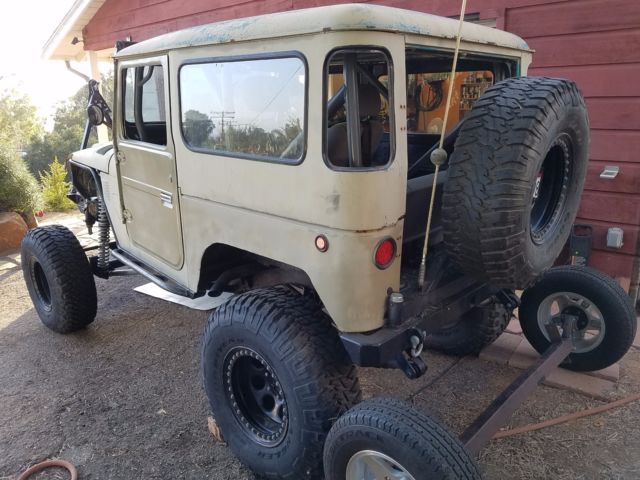 1976 Tan Toyota Land Cruiser