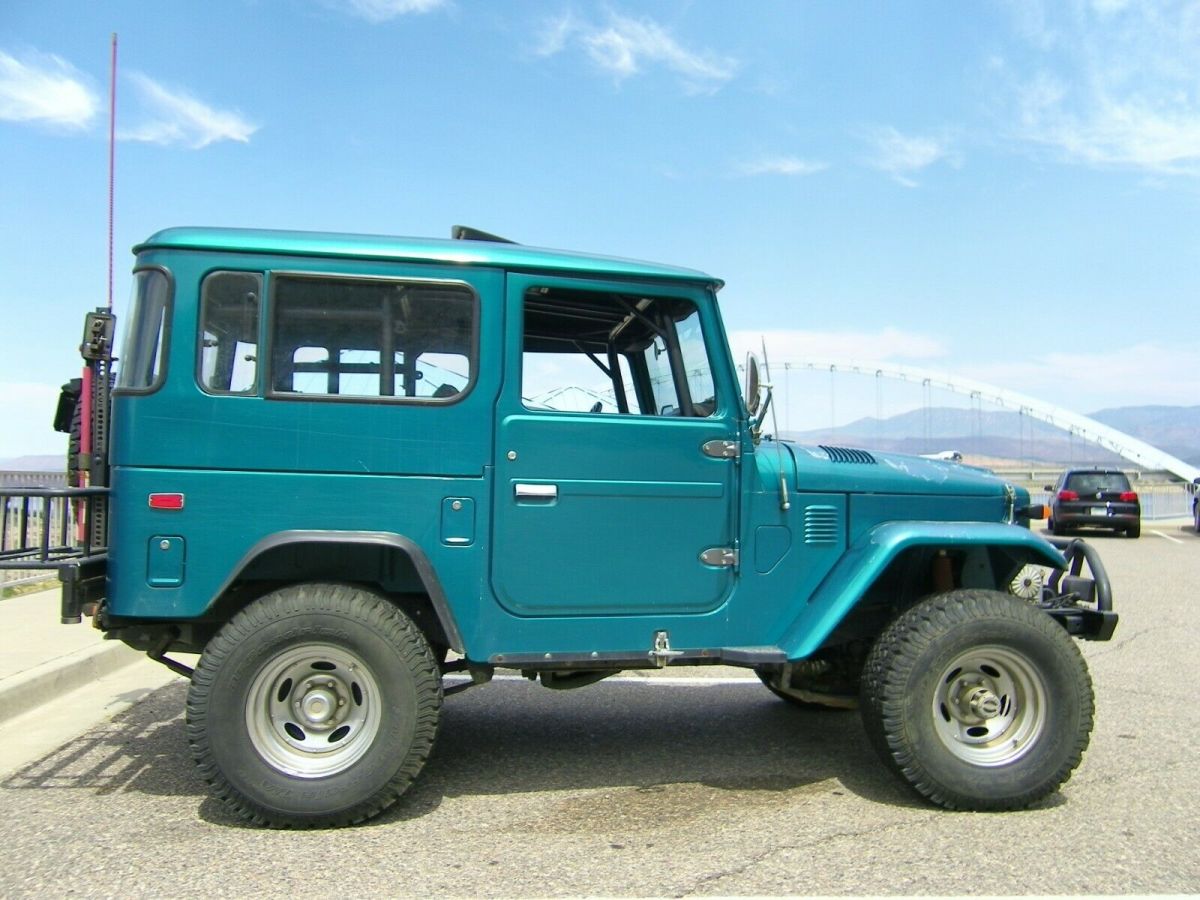 1976 Green Toyota Land Cruiser FJ40