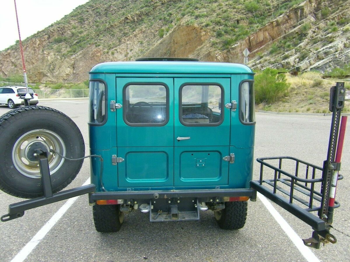 1976 Green Toyota Land Cruiser FJ40