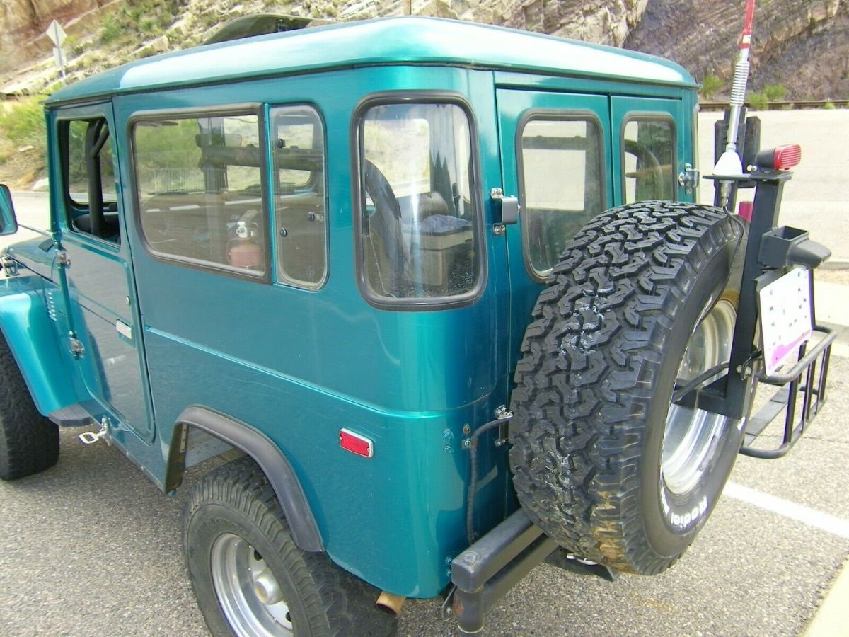 1976 Green Toyota Land Cruiser FJ40