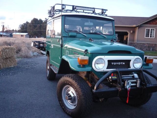 1976 Green Toyota Land Cruiser Convertible