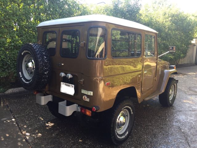 1976 Red Toyota Land Cruiser