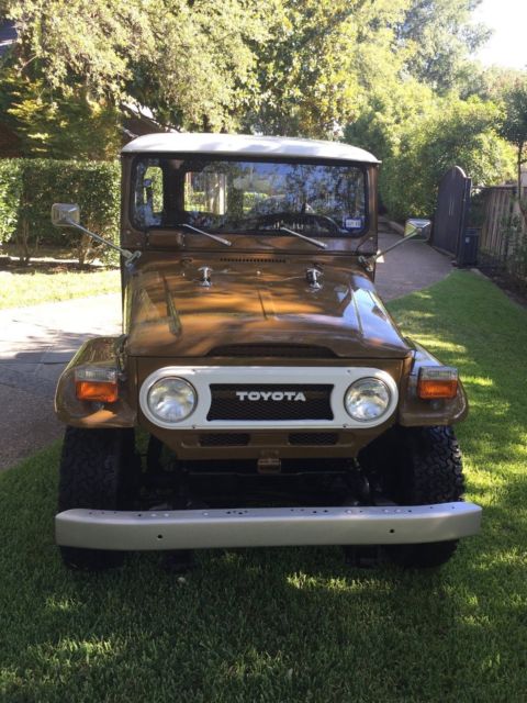 1976 Red Toyota Land Cruiser
