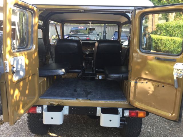 1976 Red Toyota Land Cruiser