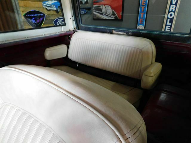 1976 Red Ford 4X4 --