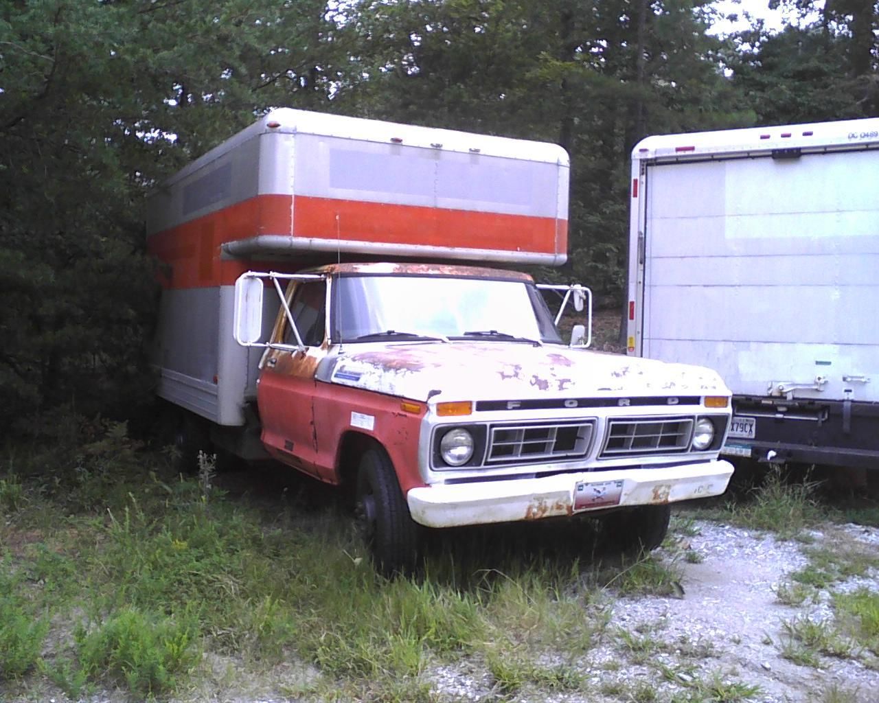 1976 Orange/White Ford F-350 Box Truck