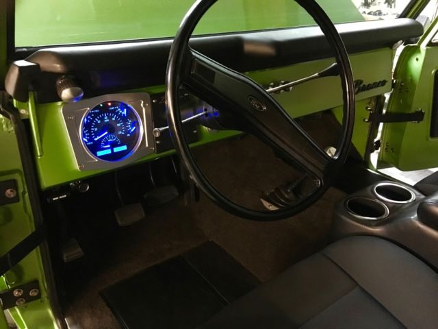 1976 Green Ford Bronco Early SUV