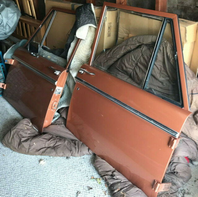 1976 Ginger (orange) Ford Bronco SUV