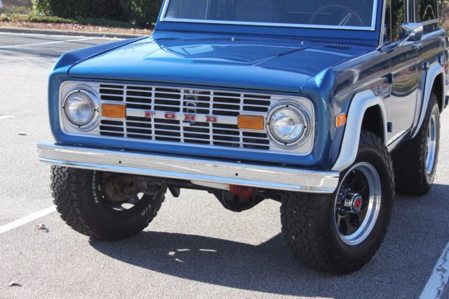 1976 Blue Ford Bronco