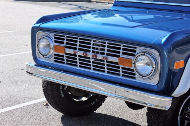 1976 Blue Ford Bronco