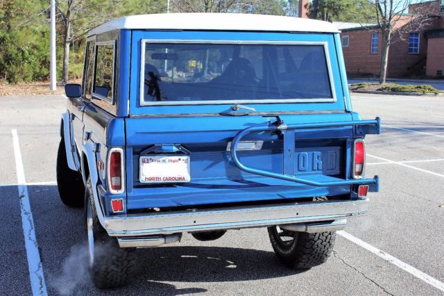 1976 Blue Ford Bronco