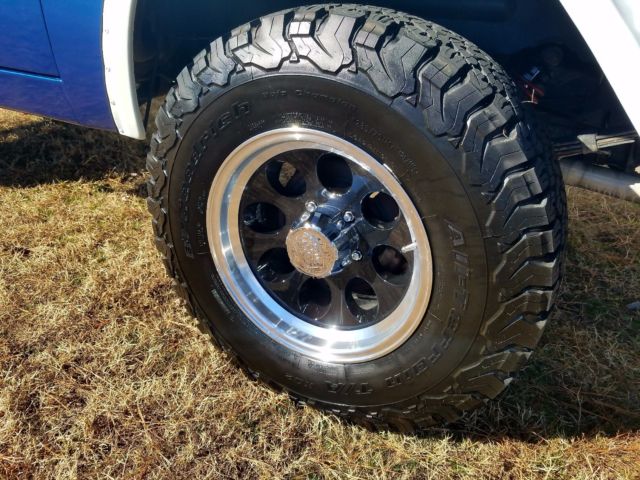 1976 Blue Ford Bronco