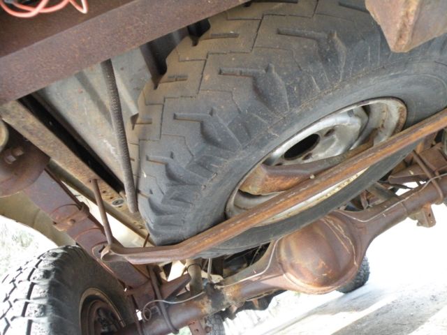 1976 Tan Ford F-100 Standard Cab Pickup