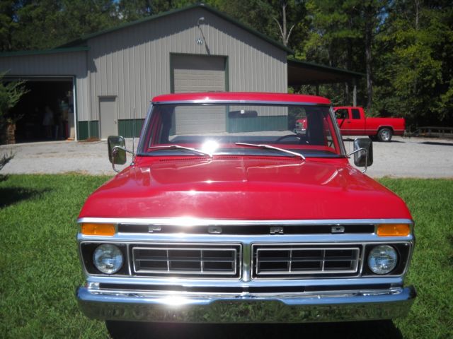 1976 Red Ford F-100