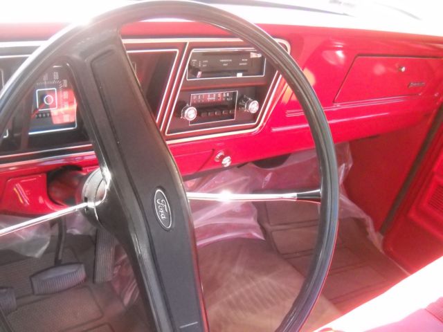 1976 Red Ford F-100