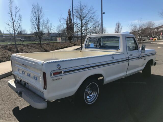 1976 White Ford F-100 Truck