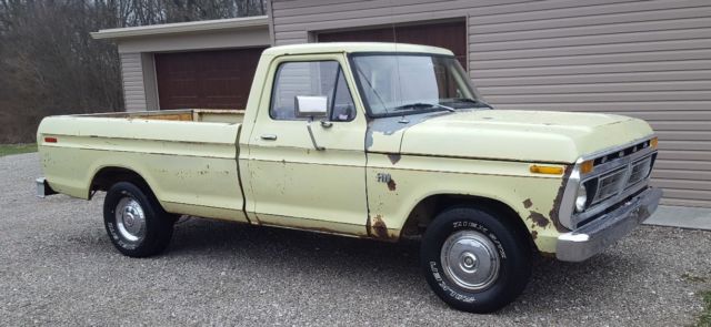 1976 Yellow Ford F-100 Standard Cab Pickup