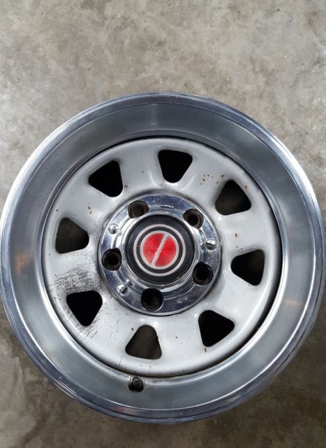 1976 Yellow Ford F-100 Standard Cab Pickup