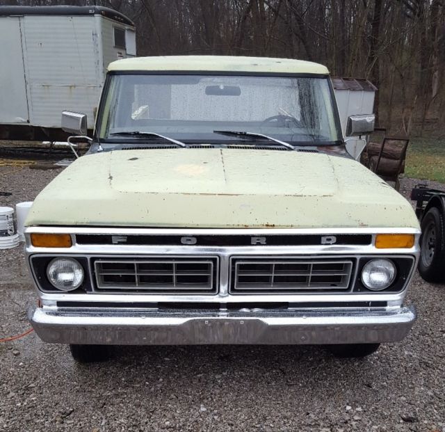 1976 Yellow Ford F-100 Standard Cab Pickup