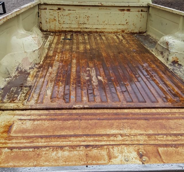 1976 Yellow Ford F-100 Standard Cab Pickup