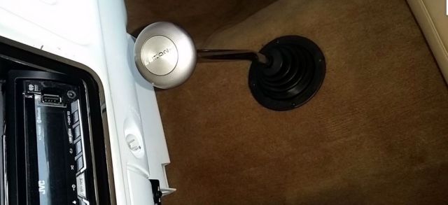 19760000 white/black Ford F-100 Crew Cab Pickup