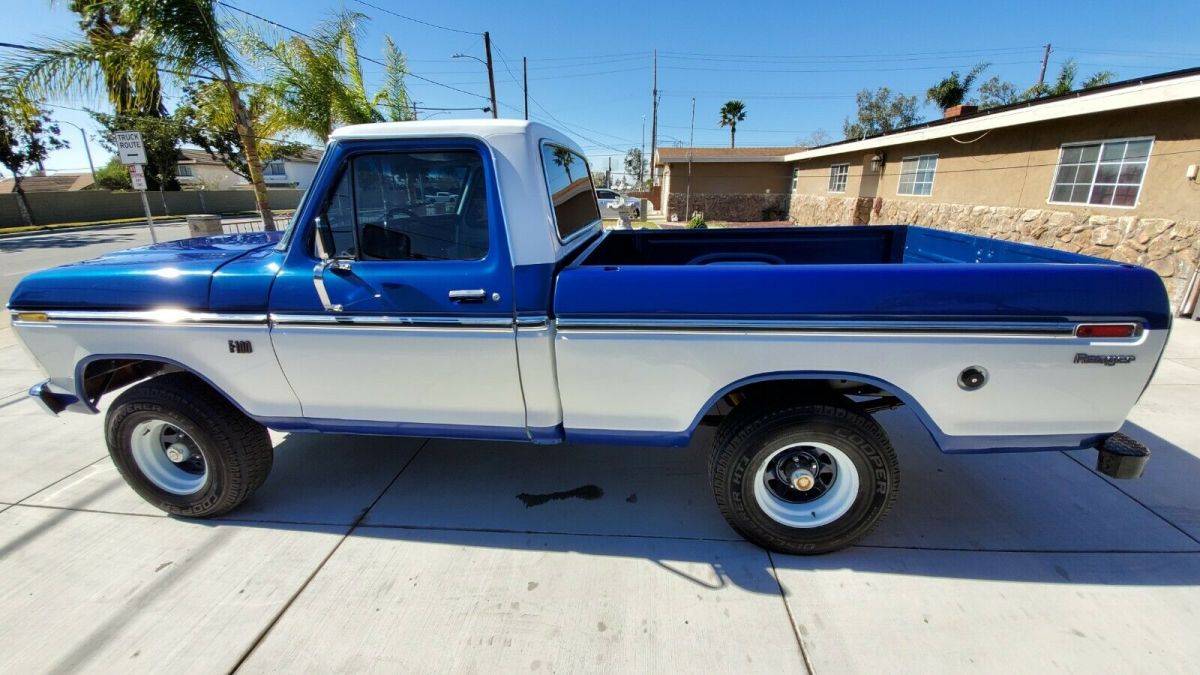 1976 Black Ford F-100 Pickup Truck