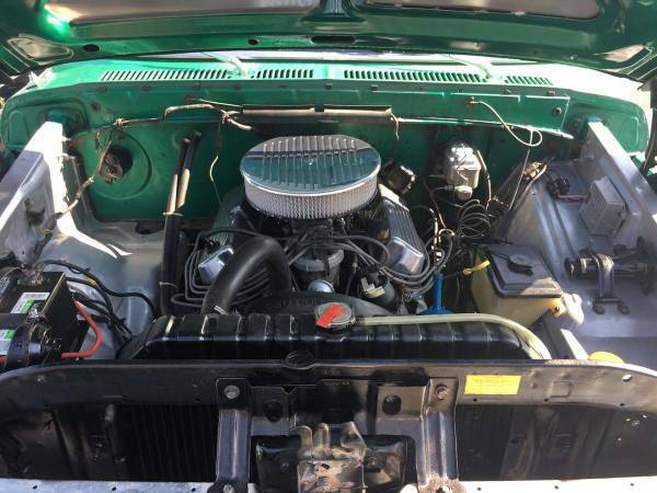 1976 Green Ford F-100 Truck