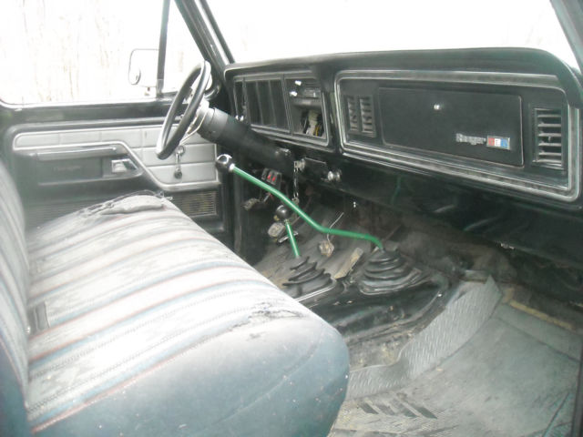1976 Black Ford F-100 Cab & Chassis