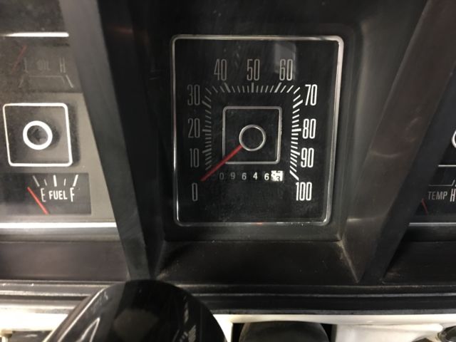 1976 Wimbledon White Ford F-250 Standard Cab Pickup