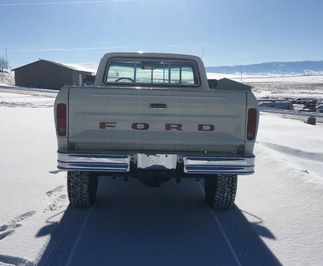 1976 Wimbledon White Ford F-250 Standard Cab Pickup