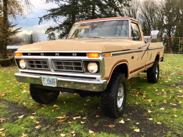 1976 Tan Ford F-250 Pickup