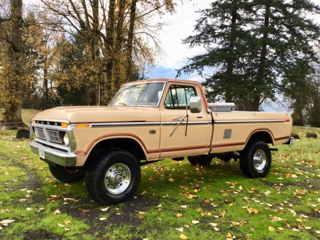 1976 Tan Ford F-250 Pickup