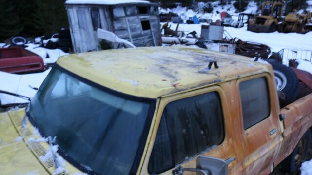 1976 Yellow Ford F-250 Crew Cab Pickup