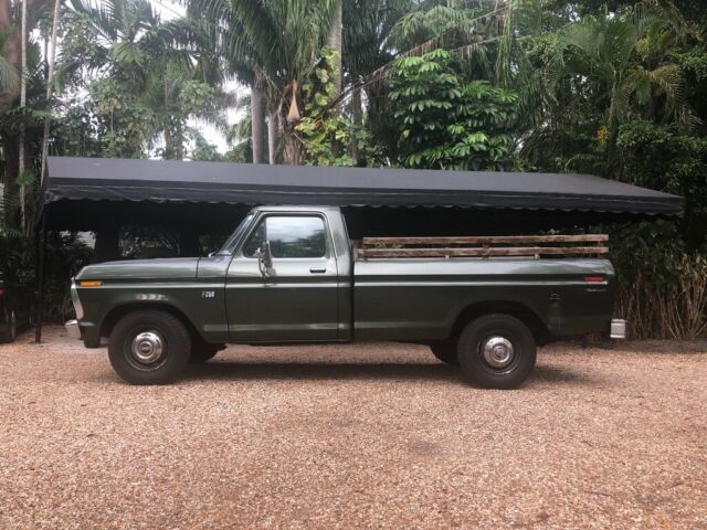 1976 Green Ford F-250