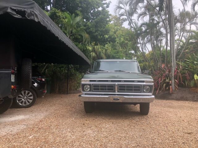 1976 Green Ford F-250