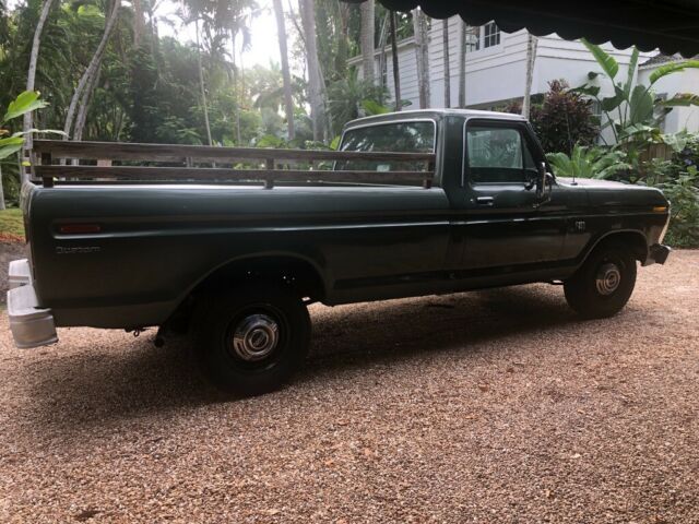 1976 Green Ford F-250