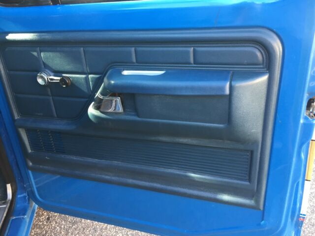 1976 Blue Ford F-250