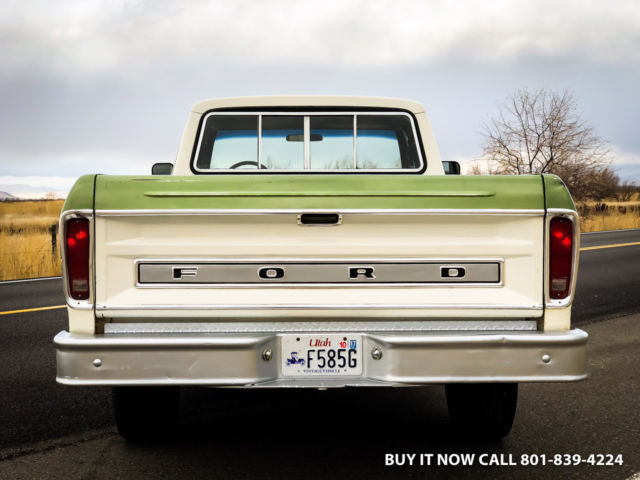 1976 Green Ford F-250 Extended Cab Pickup