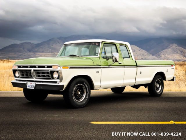 1976 Green Ford F-250 Extended Cab Pickup
