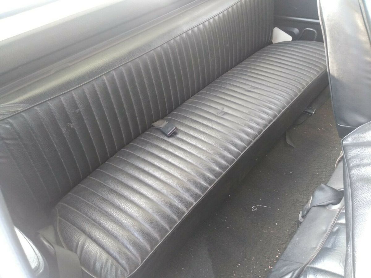 1976 Red Ford F-250 Extended Cab Pickup