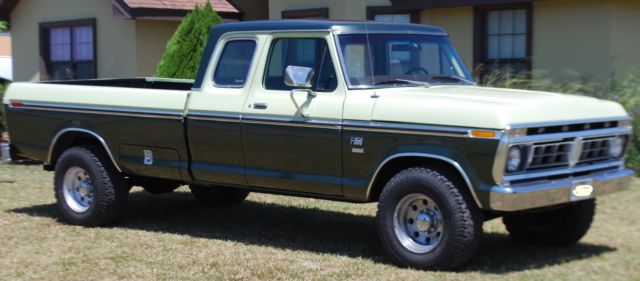 1976 Green Ford F-350 Extended Cab Pickup
