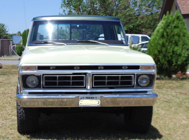 1976 Green Ford F-350 Extended Cab Pickup