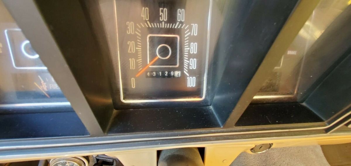 1976 Brown Ford F-350 Extended Cab Pickup